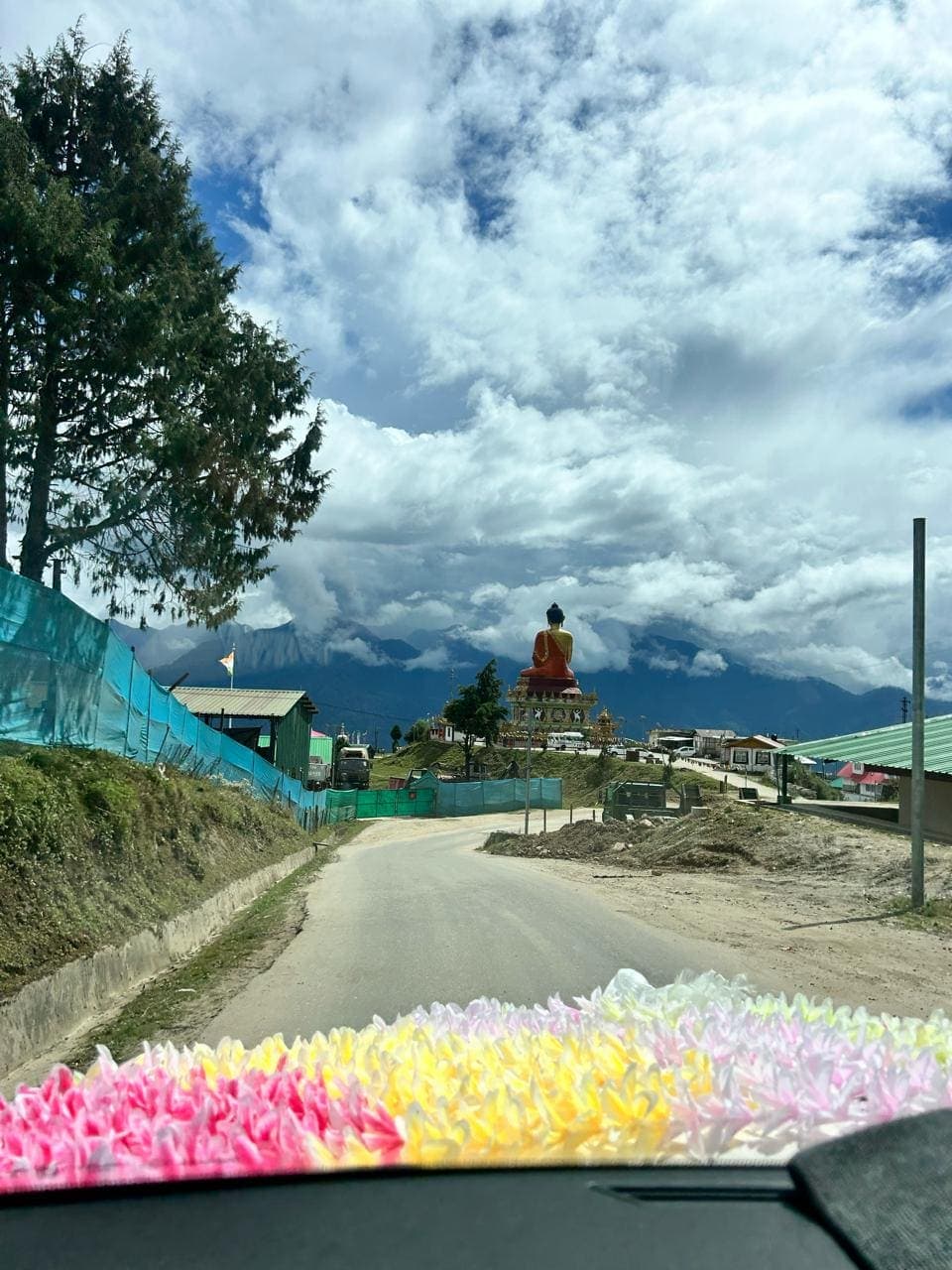 A quiet Himalayan trail