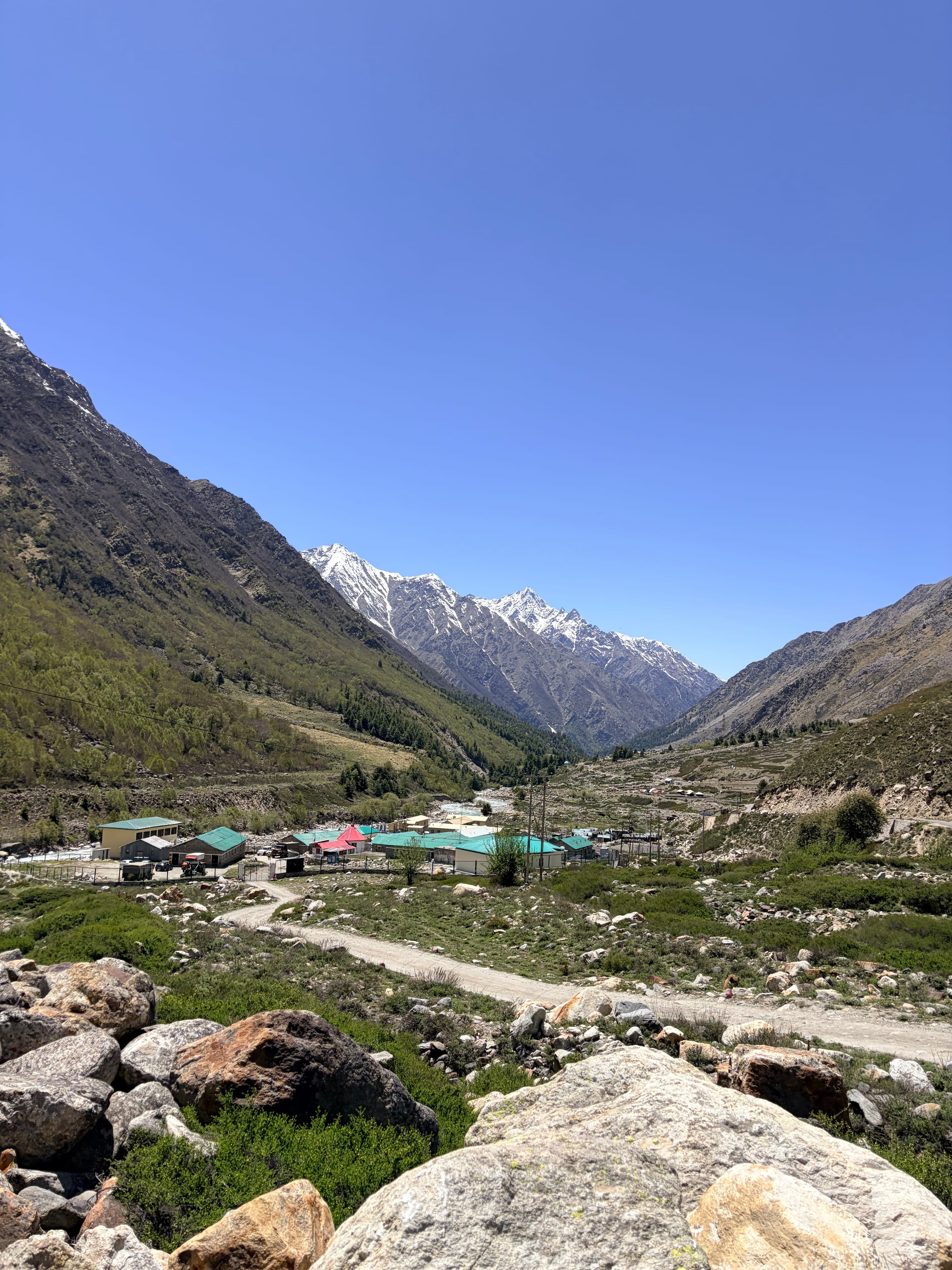A quiet Himalayan trail